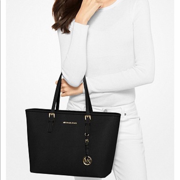 Michael Kors Jet Set Tote Bag - Picture 2 of 9